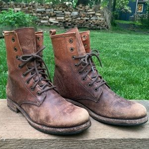 Frye Veronica Combat